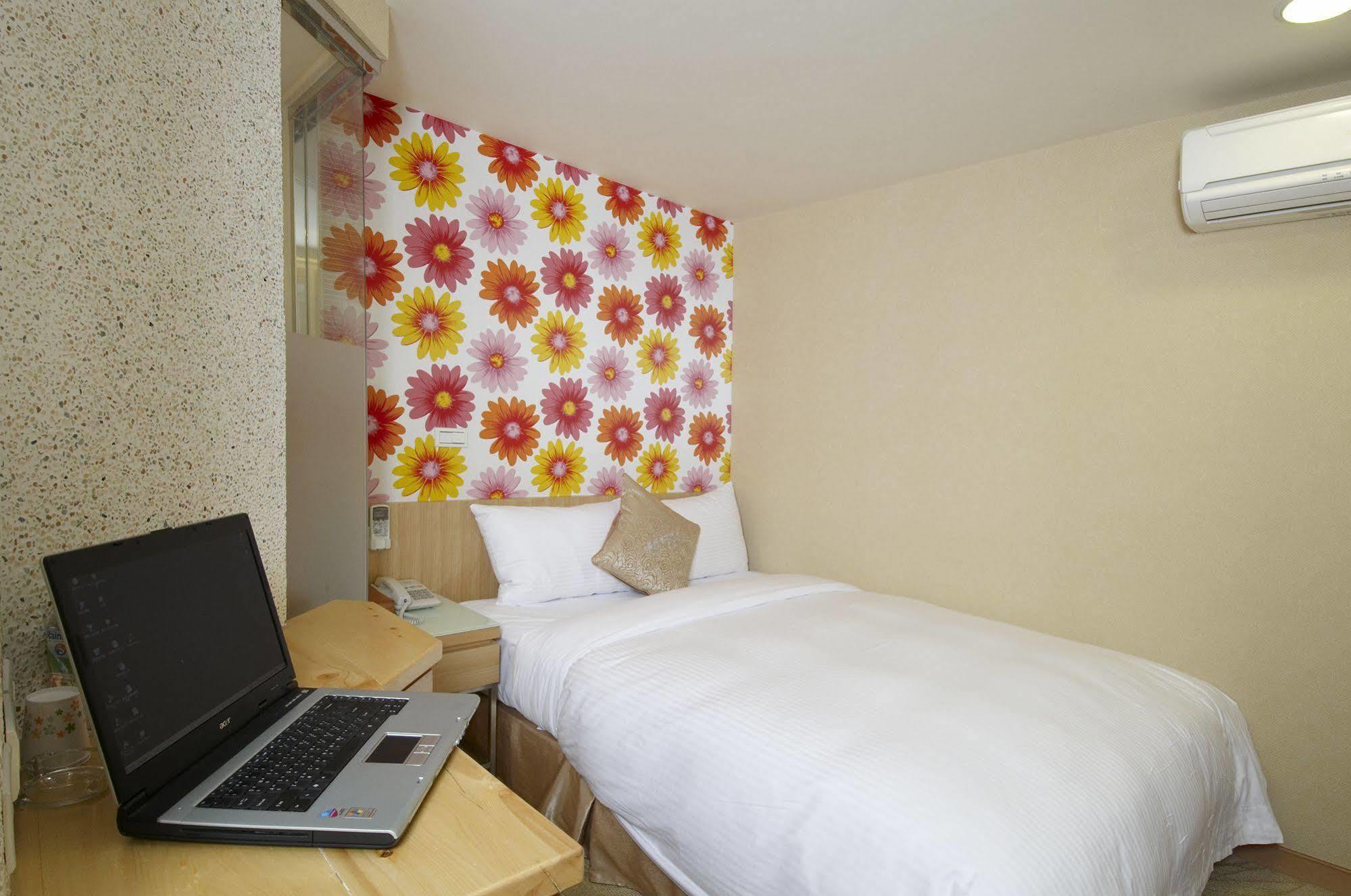Hotel Color Banciao Dış mekan fotoğraf